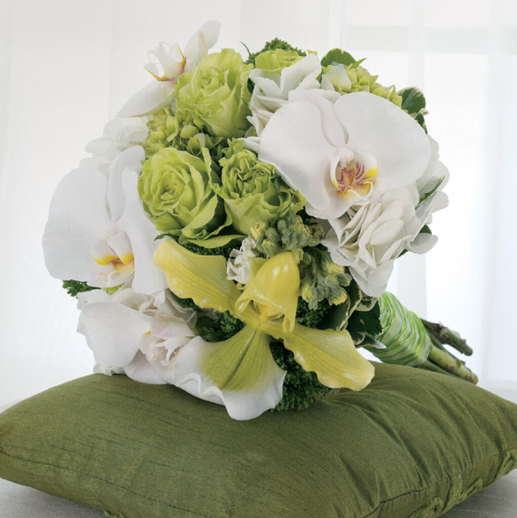 Choose Greenhouse Wedding Bouquets for Your Wedding 2