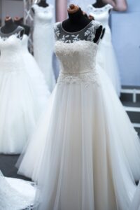 Wedding Dresses Guide: Style, Color, Size, Fabrics