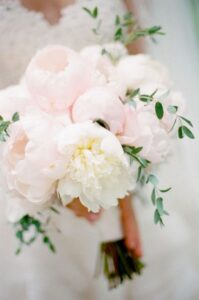 Romantic DIY Peony Bouquet: